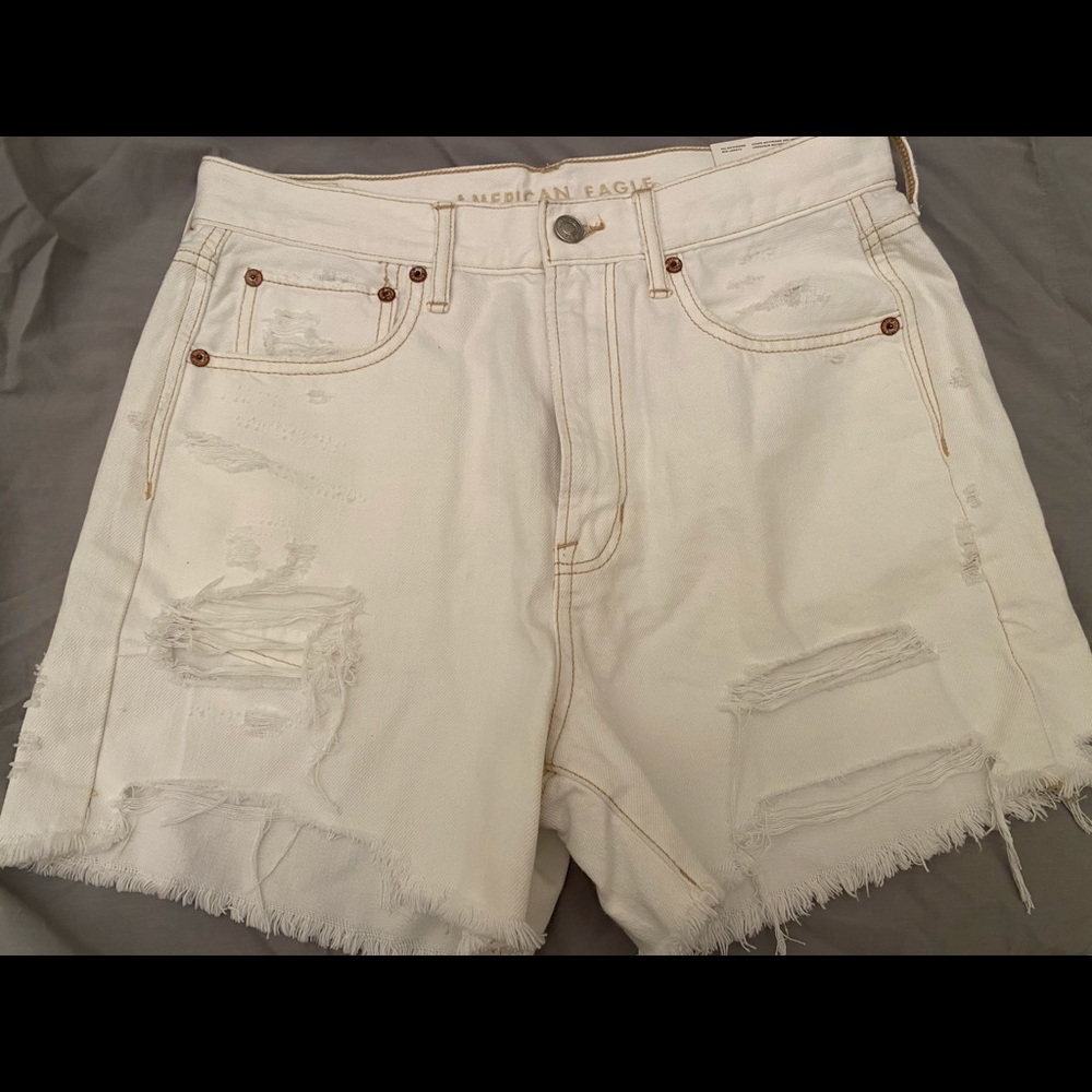 American Eagle 90s Boyfriend White Shorts sz 8